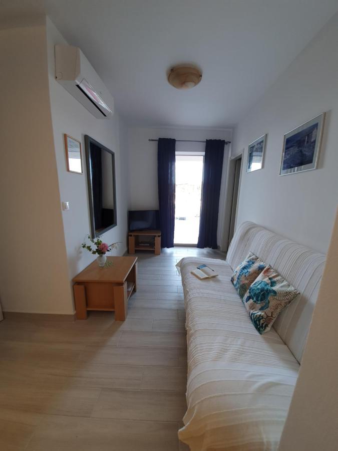Villa Hela Lumbarda Eksteriør billede